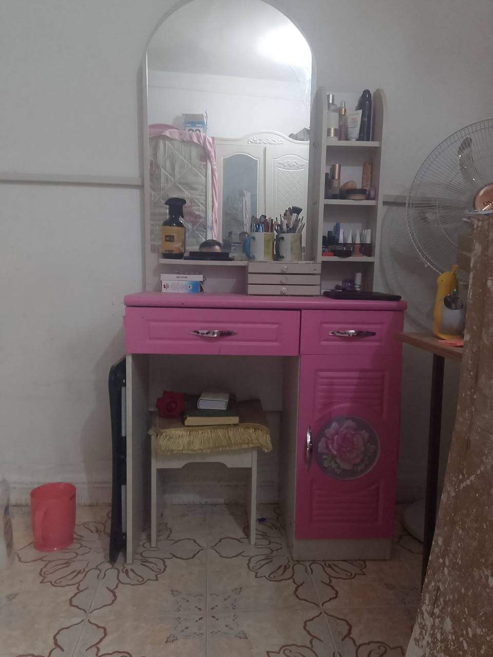 سلام عليم غرفه نوم للبيع تركيا مثل ماموضح بل صوره نضيفه عنوان حله حي عسكري السعر 300 الف الاتصال ***********
