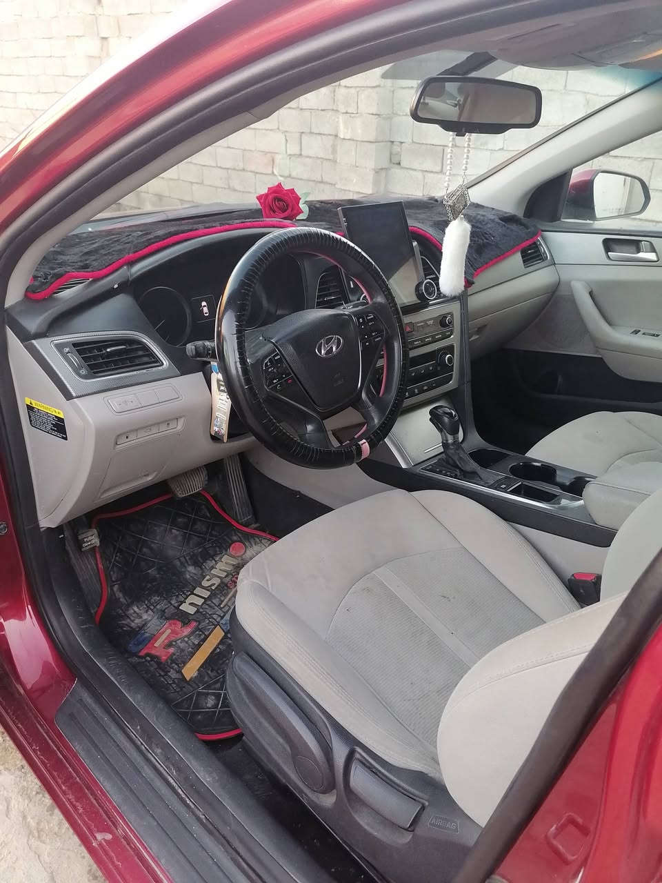 سوناتا 2016 للبيع وارد أمريكي 
مبدل بيها بنيد وجاملغ بدون دواخل
رقم سليمانيه
سياره جاهزه من كل شي
موقع ابو غريب - خان ضاري
للاتصال
***********1
*********** واتساب
سعر 117 وبيها مجال
