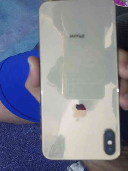 ايفون إكس ماكس للبيع جديد جديد 100بل100فقط بدله شاشه ولاصليه لون شباني  العنوان البصره قبله حي جامعه سعر 300الف رقم ***********
