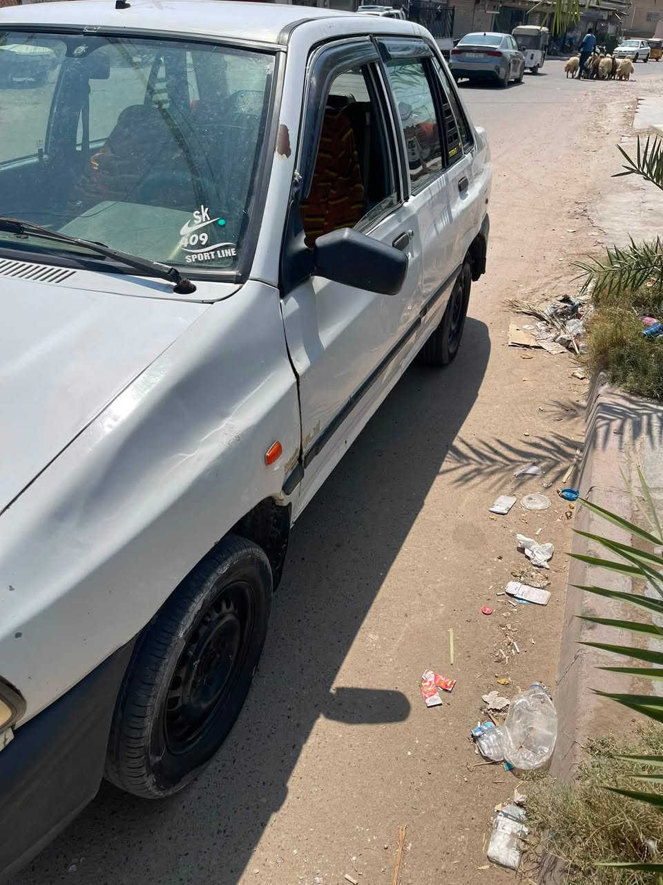 سلام عليكم سايبا 11سياره حلوه بس مهموله يرادله ترتيب صدر جديد صاله سبوع من شاده امامي خلفي تبريد شغال وتدفئه هم مكينه حلوه لا تنقيص ولا تبخير وبيه جاملغ مبدل وبيه ضربه صغيره يم الباب بس سياره مهموله ياردله ترتيب السعر 35وبيه مجال مكاني بغداد المشتل ***********
