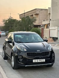 سلام وعليكم سبورتج موديل ٢٠١٨ حادث جدا بسيط بدون دواخل مكينه وكير وصدر...
