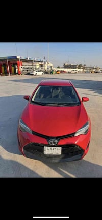 كورلا 2018 LE معروف مواصفاتها السياره ماشيه 103000 الف  حادث السياره ب...