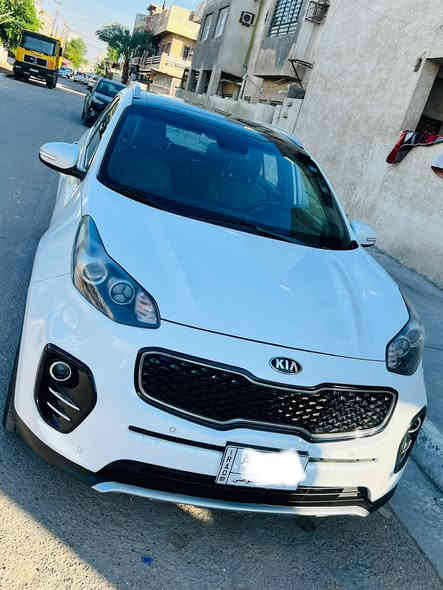 السلام عليكم
كيا سبورتج خليجي فول-مواصفات الجيتي لاين موديل ٢٠١٨ بوضع الشركة الوكالة
رقم بغداد فول مواصفات ١/١ معروفة 
محرك ٢٠٠٠ دوش 
رقم بغداد تحويل ثاني يوم
مكفولة عام من الصبغ والتبديل والبارد
بانوراما.بصمة دخول وتشغيل.سايد بريك بصمة.مانع منحدرات.شاشة كبيرة.اريل نفكيشن.شاحن واير ليس ..اوتو هولد.جنطة كهرباء.كشنات جلد بلادي و كهرباء.داخل لونين حمصي واسود.حساس امامي وخلفي.خمسه ويل كب .قطعتين تبريد بيانو.كامرة خلفيه.تحكم ستيرن.
شاشه قرائه الاعطال 3 انضمة قيادة  
سيارة جاهزة من كل النواحي 
 السعر ١٩٥ بيهةمجال بسيط جدا
بغداد السيدية

***********
