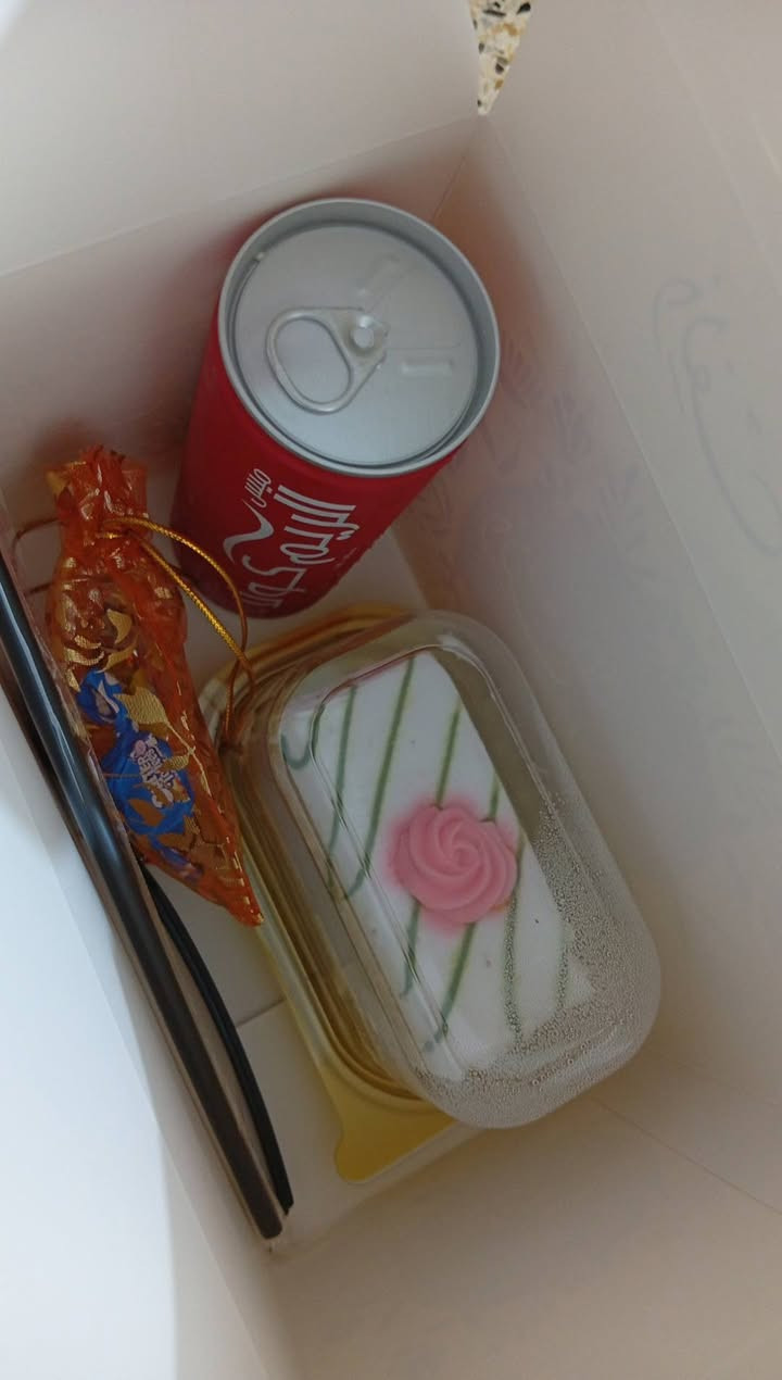 تم تجهيز ١٥٠ بوكس خطوبة حسب الطلب 🍰 
للحجز مراسلة الصفحة 
يتوفر توصيل داخل شهربان 🚗


**إذا كنت صاحب هذا الإعلان وتريد حذفه لأي سبب، رجاءا أرسل رسالة إلى الدعم الفني**