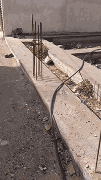 سلام عليكم ورحمه الله وبركاته يوجود قطعه بسمي لا مكتب ولاشي النه القطعه مساحه ١٠٠متر بتلو طابو زراعي سند ٢٥اقرار قاضي واصله ماي ومجاري مكان كنطره السلام شارع المدرسي تبعد تقريبا ١٥٠متر عن الفلكه مال كنطره السلام يشهد الله منطقه بس حسينيات وكت الزياره واسال على منطقه وين ميعجبك قبل لا تجي منطقه مرتبه استفسار ***********
