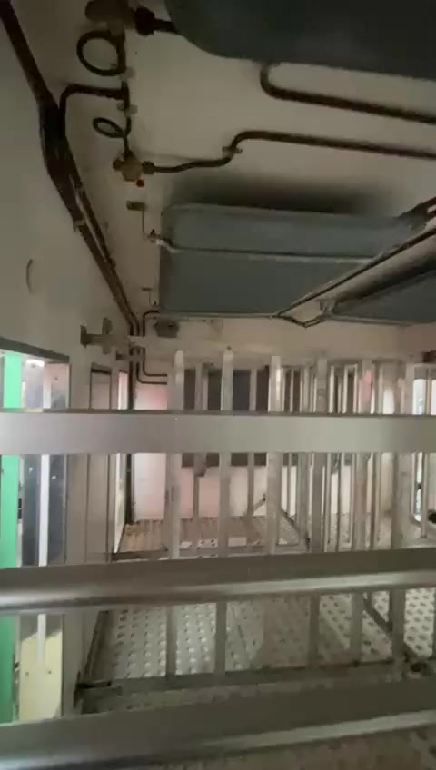 متوفر برادات تجميد ايطالية 🇮🇹 
قياس ٤٣٠ سم 
Cold car
-40 تحت الصفر 
للتواصل او الاستفسار 
00962787134920


**إذا كنت صاحب هذا الإعلان وتريد حذفه لأي سبب، رجاءا أرسل رسالة إلى الدعم الفني**