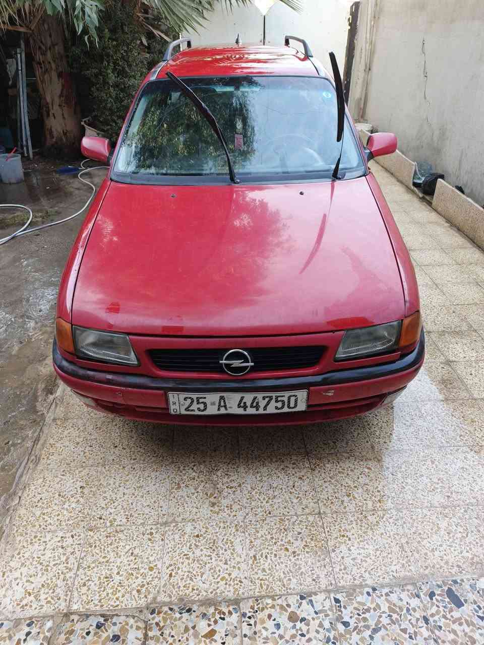 يالله سلام عليكم
استرى استيشن موديل 95
رقم كركوك
 حجم18المرغوب
 كير توماتيك 
  تبريد
 السيارة مثل ماواضح بالصوره
 بيها خيسان دوائر 
وبيها ضربه باب الخلفي والجاملغ 
شرط التحويل فقط بدون وكاله
السعر 40$وبيها مجال بسيط 
*********** واتس
مكان السيارة موصل الايسر
