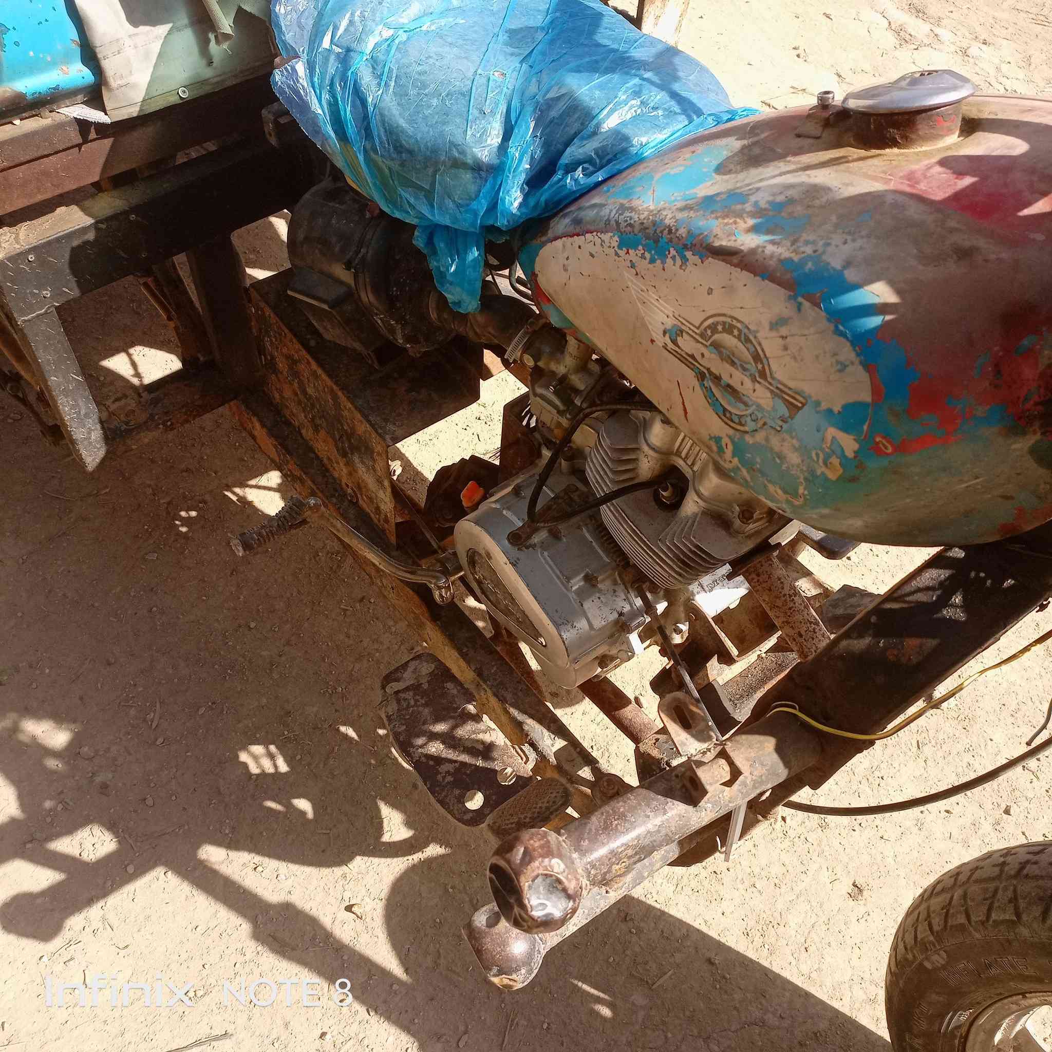 ستوته شغاله ونضيفه لبيع بدون وراق لسعر 450مكان كوفه عباسيه ***********
