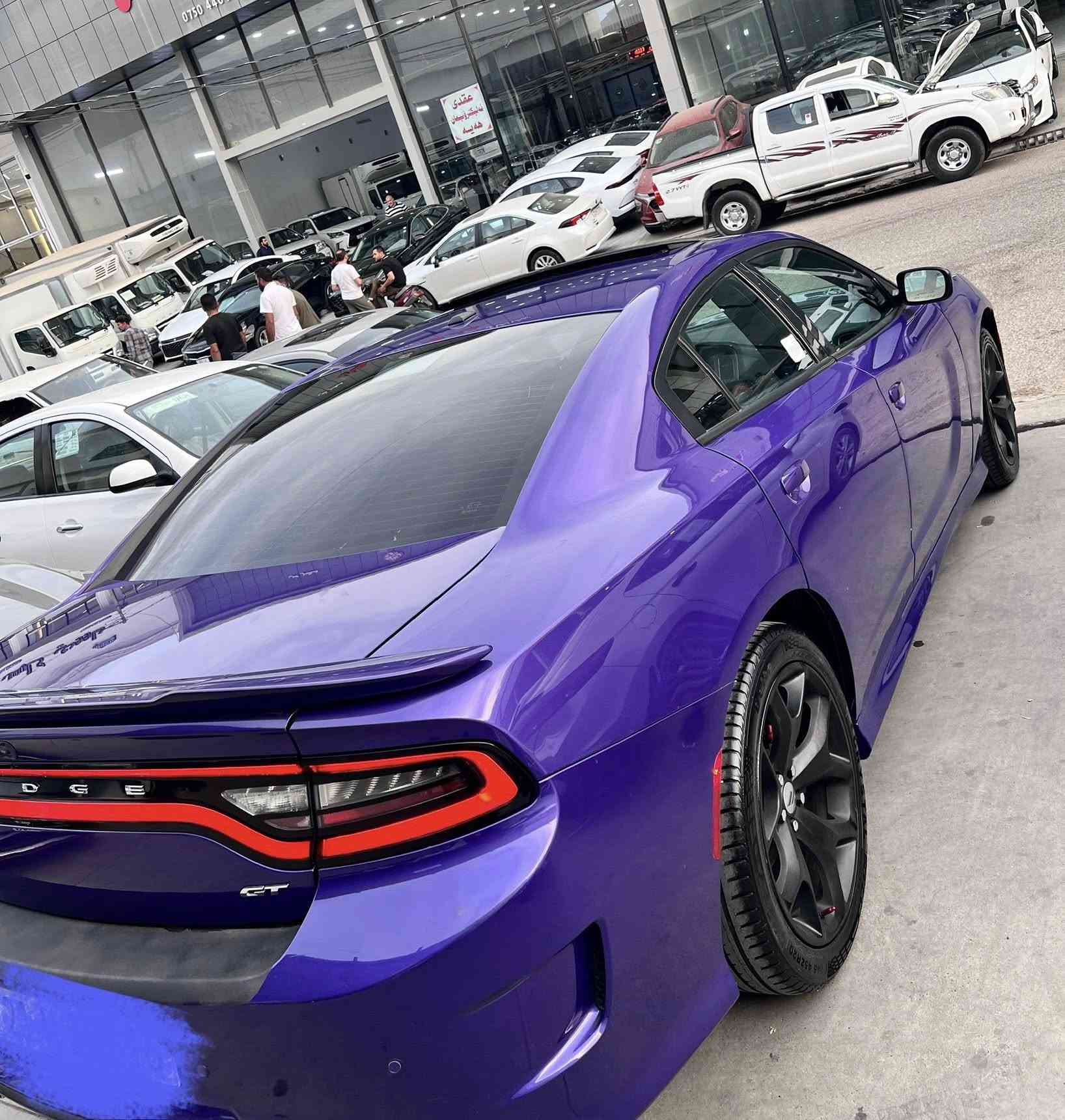 جارجر بنفسجي💜  GT 2019   
سعر مناسب 🔥 214$ ومجال بسيط 
ماشية 104اmiفقط  
 فول مواصفات 
رقم شمالي /سليمانيه / فحص وهزه ورقم كله جديد شرط تحويل او وكاله 

سياره خليجي صفر / بل عراق صار بيها طخه بل جاملغ وبنيد 
يعني قطعتين صبغ بي داخل شوي 

صدر كله جديد 
تايرات جديد 
سيرفس كامل عليها /دهن محرك ودهن كير ودسكات وفلنجات كله جديد 

مكان السياره / اربيل /

للاستفسار /*********** واتساب هم بي
