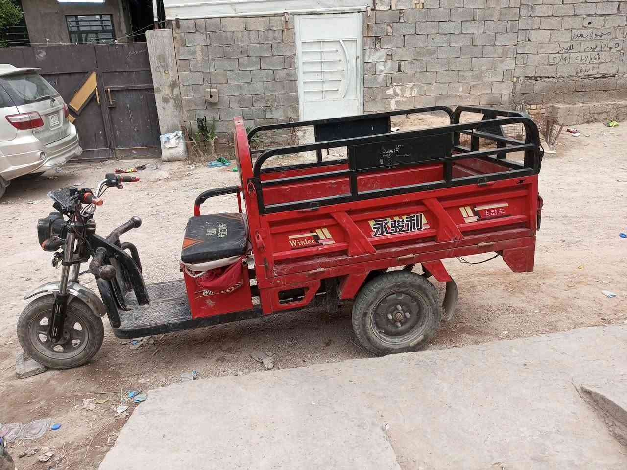 ستوته شحن حجم الوسط
بطاريات نضاف على الفحص
دبلات جدد
كهربائيات جدد
شاشه بلوتوث .البدي يرادله تصليح .مكانها ابو غريب سعرها ٥٠٠


**إذا كنت صاحب هذا الإعلان وتريد حذفه لأي سبب، رجاءا أرسل رسالة إلى الدعم الفني**