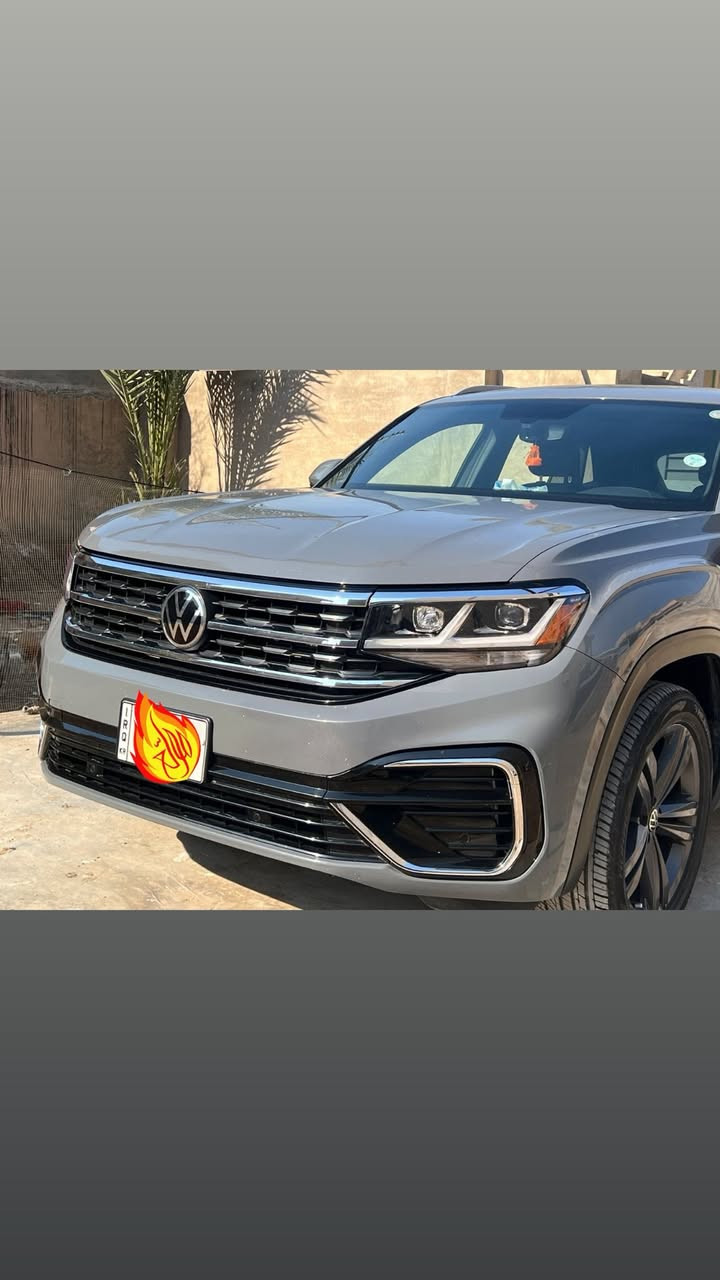 فولكسفاغن اطلس SEL R_LINE PREMIUM CROS  محرك V6 تنفس طبيعي سيارة فول مواصفات واحد على واحد 

رقم السيارة : اربيل  
موقع السيارة : ديالى
نوع السيارة : اطلس  ار لاين اعلى فئة 
موديل السيارة : 2021
المسافة المقطوعة: 59 mi
مواصفات: 1/1 
بصمة تشغيل 
بصمة ابواب 
تشغيل عن البعد 
كراسي جلد كهربائي 
كراسي تدفئة 
اوتو بارك 
شاحن وايرلاس للجوال 
مداخل USB وتايبسي 
بانوراما 
صندوك كهربائي 
حساسات امامية خلفية 
كاميرات 
سستم سماعات
لايت زينون LED مع عدسة متحركة ترحيب 
الابواب اضاءة ترحيب علامة فولكسفاغن 
مودات القيادة ثلج + ايكو + نورمال + كوستوم 
سيارة بيها بعد مواصفات عديدة 
ملاحظات: صور الحادث وبيها صبغ شبرين بالصندوق وبارد بخشم البنيد سونار وتقريرها مرفق بالصور سيارة جديدة 
للأستفسار  : 
اتصال فقط غير متواجد على النت: ‭0772 348 3667‬
السعر 31.500$
