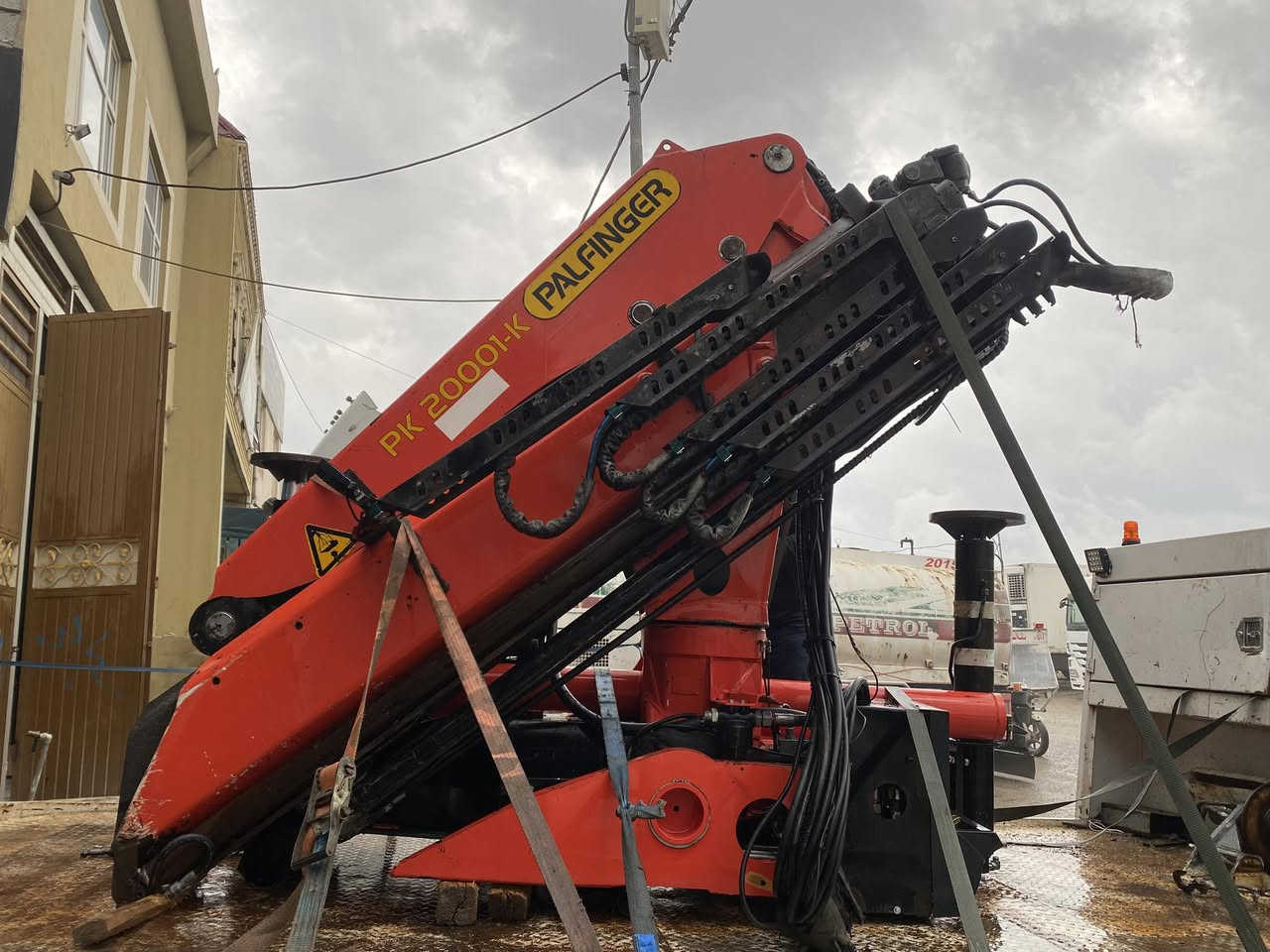 كرين بالفنكر 7.5 طن موديل2015  4  سلايد اوربي  جديد مكفول كفالة عامة
السعر190 ورقة
اربيل
***********
واتس اب
