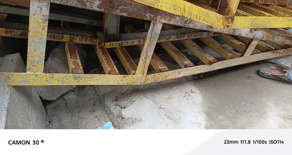 سلام وعليكم رمبه دهن للبيع الطول مترتين او اقل من مترتين بشوي العرض 60 او 70 سانتيم الرتفاع عاليه الرمبه شوفت عيونكم وكلهه تفصال وشيلمان ثقيل انواع السيارات تصعد عليهه. عوزهه بس صبغ بكاني بصره ابو الخصيب جيكور *********** البصرة, العراق
