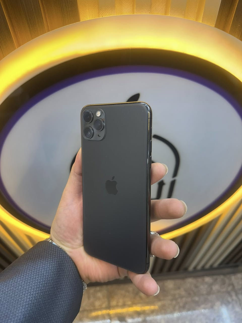 11 برو ماكس ٢٥٦ ب ٢٣٥ بيه مجال حك الجيه مكاني النجف ***********
