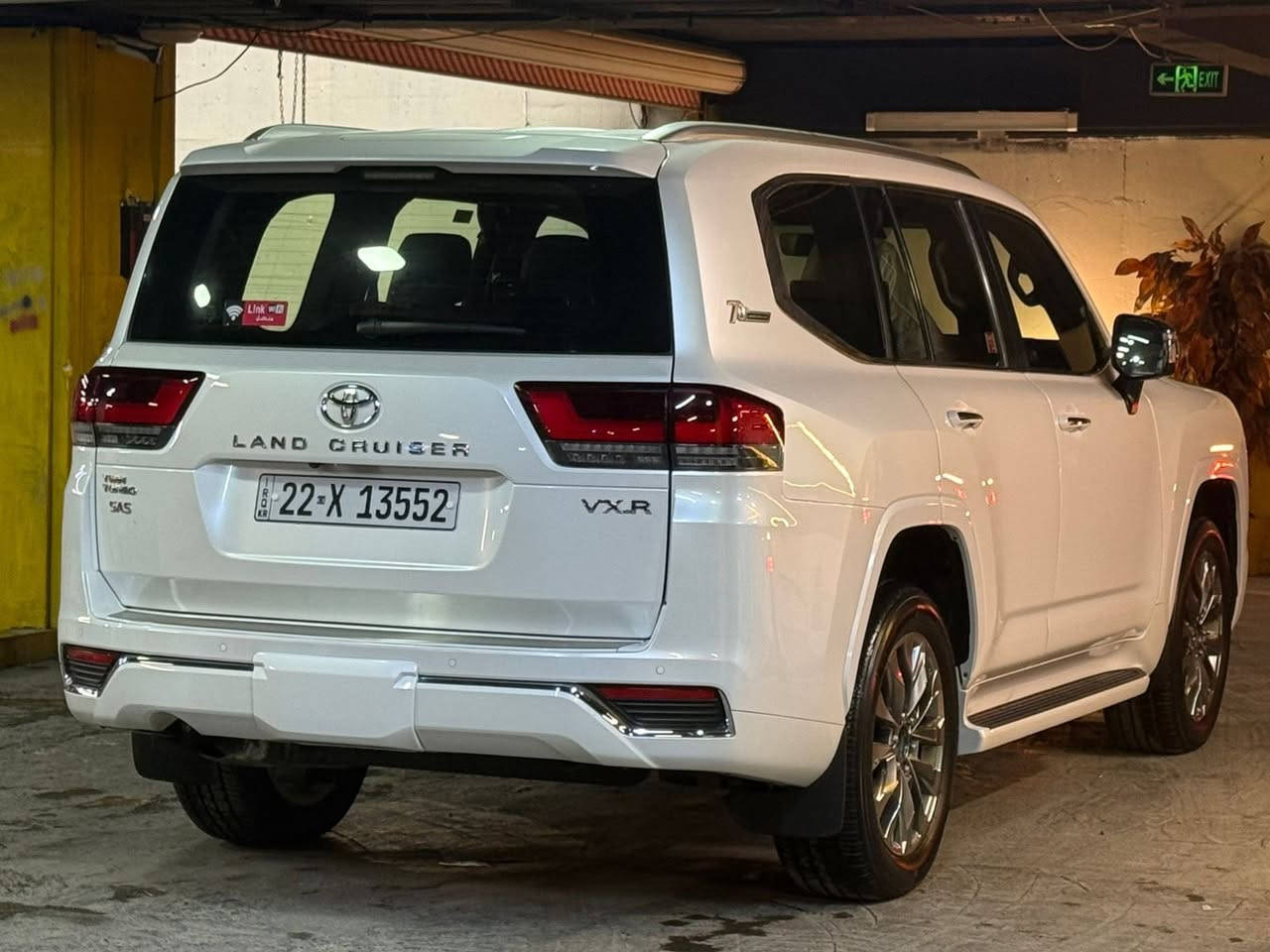 السلام عليكم 

لاندكروز   🇯🇵🇯🇵 

موديل ٢٠٢٢ تون توربو 🚀 vxr فول الفول اعلى مواصفات 

ماشيه 40  الف كيلو 

شركه ساز صفر اربيل 

🛑 بصمتين شركه 
🛑 سلايت 
🛑 رادارات 
🛑 شغال 
🛑 كاميرات ٤ 
🛑 سستم صوت jbl
🛑حساس ٣٦٠ درجه 
🛑 زراك لايت 
🛑 شاشه كبيره 
🛑 كشنات جلد احمر بلاد 
🛑 داتا شوً
🛑كشن حار بارد 
🛑 شاشات خلفيه بلاد 
🛑 ٢ كشن كهرباء 
🛑 صندوق كهرباء 
🛑 ثلاجه 
🛑 وباقي مواصفات المعروفه 

رقم اربيل الجديد بشرط التحويل 

السياره مكفوله كفاله عامه 

السعر ٧٤٠  ورقه 💵💵 مجالها بسيط لان سعرها مناسب

مكانها اربيل 

*********** ☎️☎️
