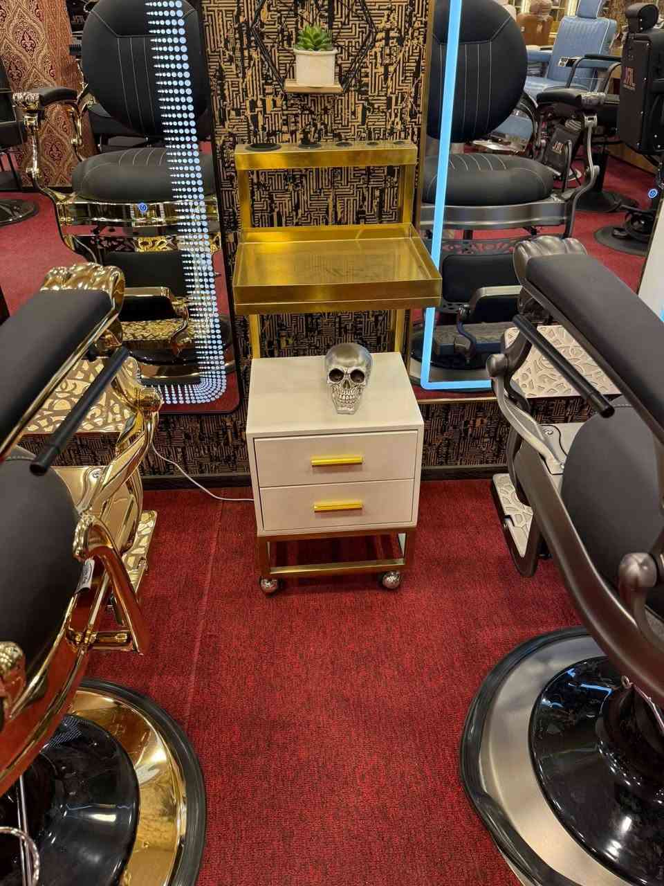 💅✨ صالونج أو شغلك يستاهل الأفضل!
عدنه تجهيزات تخبل بالأناقة والجودة 🔥

كراسي، مرايات، أدوات، ديكورات فخمة ✨
كل قطعة ترفع من شكل الصالون وتخلي الزبائن ينبهرون 😍

💰 أسعارنا تنافسية، وخامتنا تضمنج راحة سنين
🚚 توصيل سريع لكل #بغداد

لا تدورين بعد، كلشي تحتاجينه بجهز كامل ويانه 💕
📩 احجي ويانه هسه وخلينا نجهز لج صالون يلفت الأنظار � *********** واتساب فقط #بغداد
