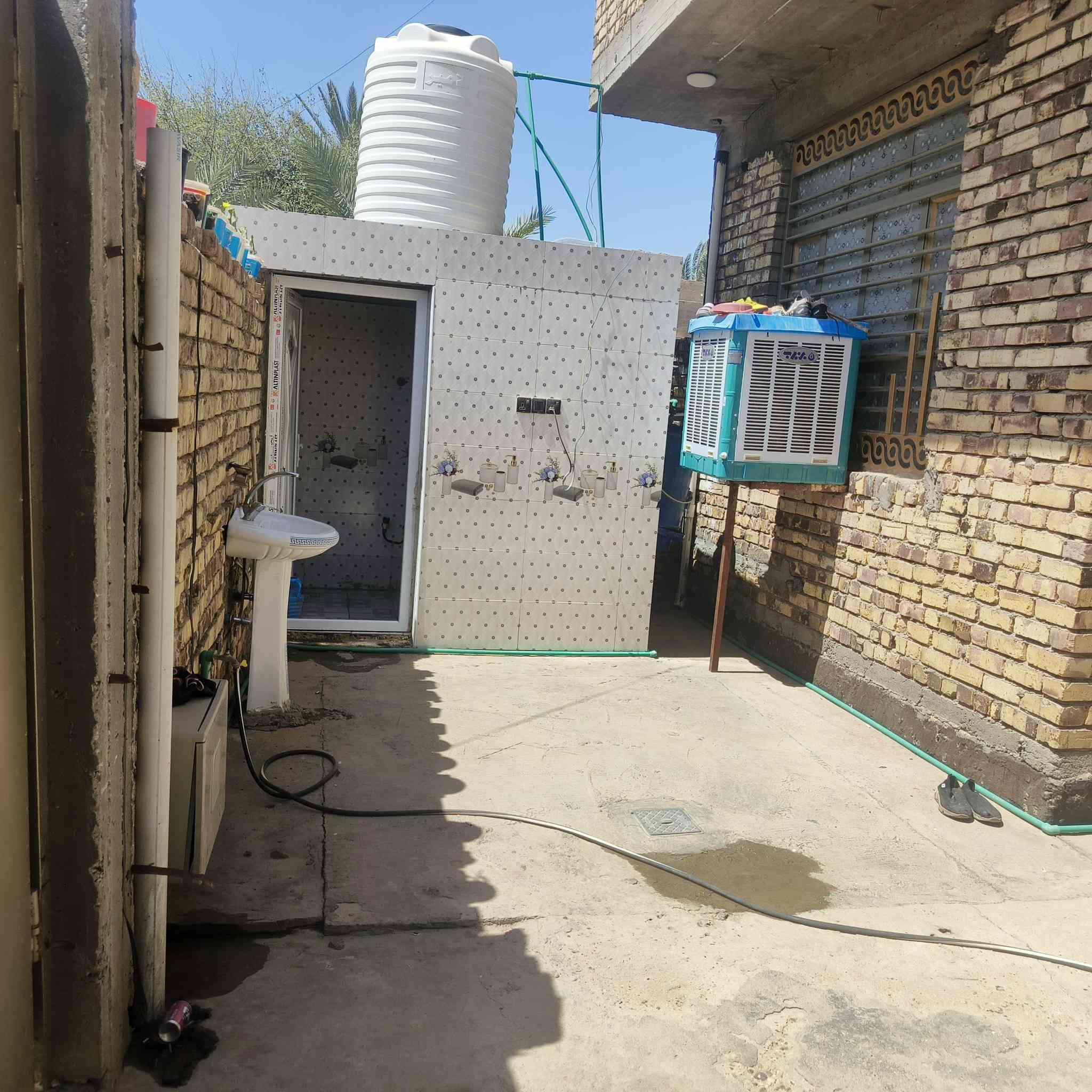 للبيع بيت مميز على طريق حلة – نجف قرب جامعة المستقبل وجامعة بابل📍

- موقع ممتاز 
- قريب من الجامعة والخدمات
- مناسب للسكن 
- البيت مرتب وجاهز للسكن
الخدمات كهرباء+ سحب مولدة+مي+خط انترنيت 

🔹 المساحة: (200م)
🔹 عدد الغرف: (2)
استقبال  + كليدور بناء جديد طابق واحد
🔹 عدد الحمامات:خارجي مشترك وداخلي (2)
🔹 جنس الارض: (زراعي مكفول من قبل الفلاح)
🔹 السعر : (65 مليون)

للاستفسار والمشاهدة:
📞 (***********)

