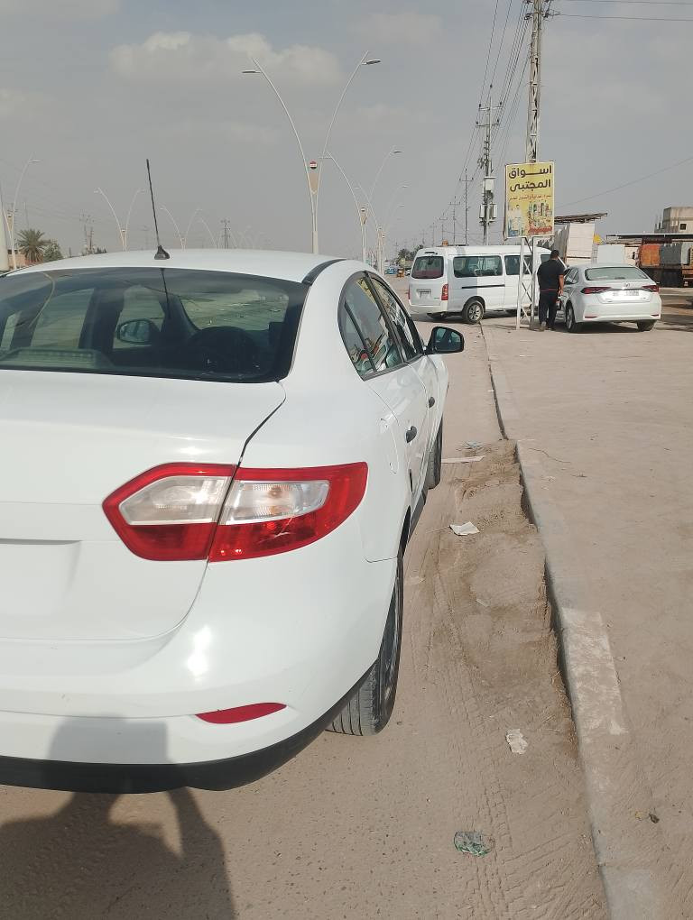 رينو فلونس موديل 2013 محرك قبق اصفر المرغوب مبدل بيها بنيد وباب ومدكر اتصال *********** او واتساب السعر 57 وبيها مجال قليل اخوان بلا زحمه عليكم اليكسر بالسعر يعبر المنشور ورحم الله والديه لان كلشي موجود بالسوك البصرة, العراق
