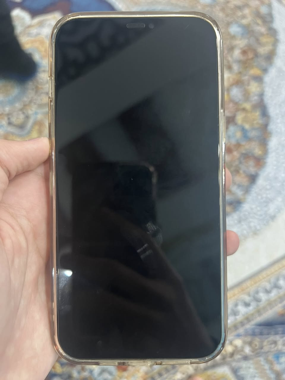 ايفون 12 برو ماكس للبيع بطارية 🔋 80٪ ذاكرة 256 
جهاز كلشي بي اصلي ملحقات كفر ولزكة شاشة ولزكة كاميرا بس بي فطر ما مبين وما مأثر على الشاشة ابد السعر 400 الف مكاني بغداد واتساب ***********
