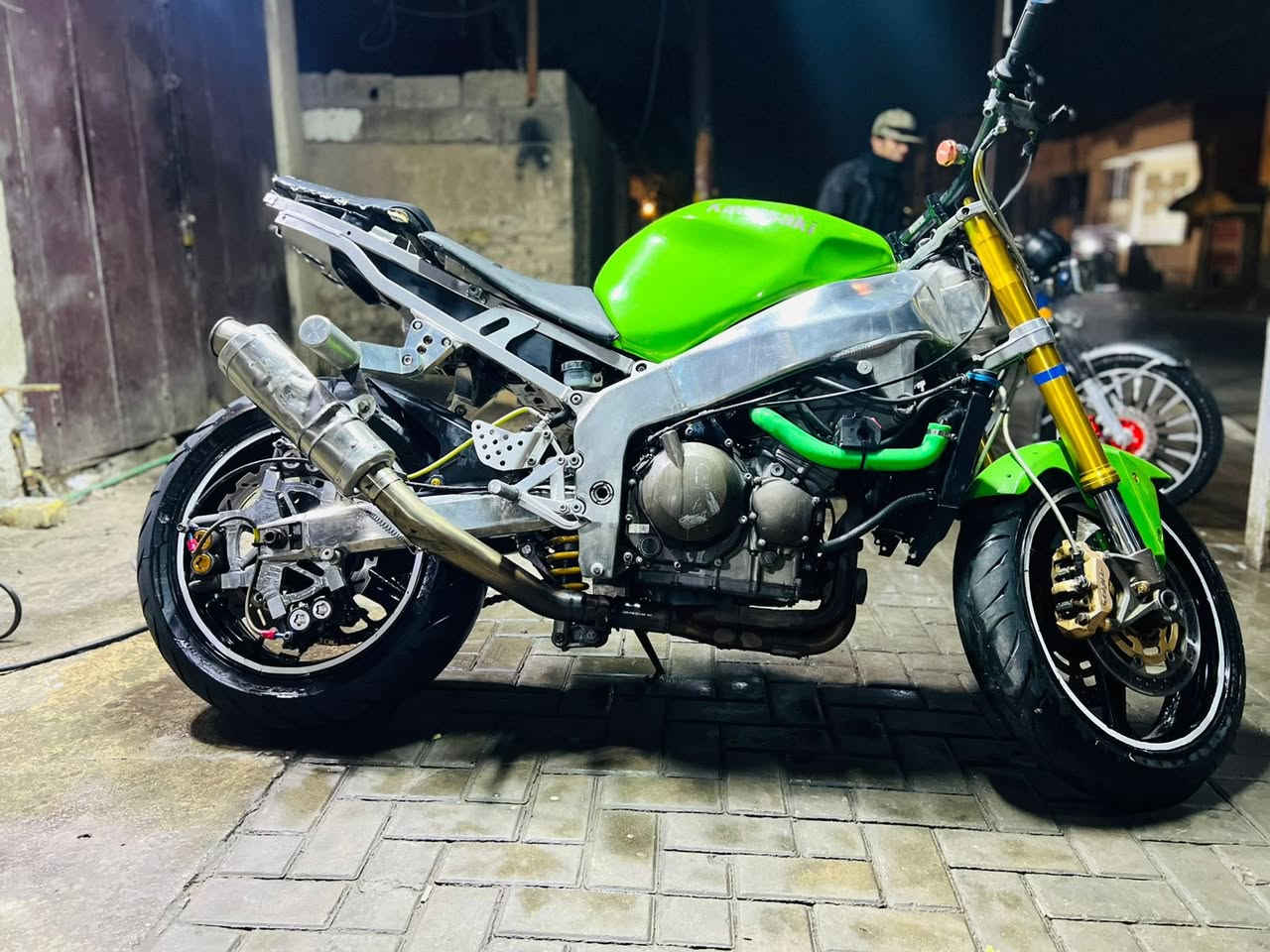 كاوسكي 636 دراجة مال لعب وبيهة كومة غراض كدام عينك ومكينهتة خير من الله مكان بغداد البياع ***********
