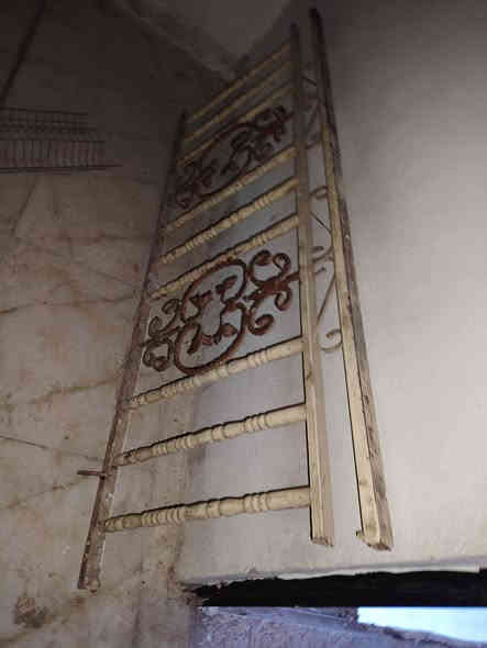 السلام عليكم
كيسبان ٨متر للبيع
محجر ٣قطع
قاطع بي بي سي وأبواب بي بي سي عدد٢
***********
كوفه كنده
