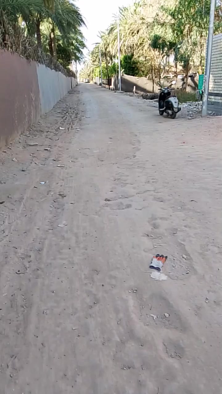 سلام عليكم قطعه للبيع مساحه ١٥٠ كربلاء الحسينيه منطقة قزويني سند ٢٥اقرار محكمه سعر ٨٥ توجد كافة الخدمات ***********
