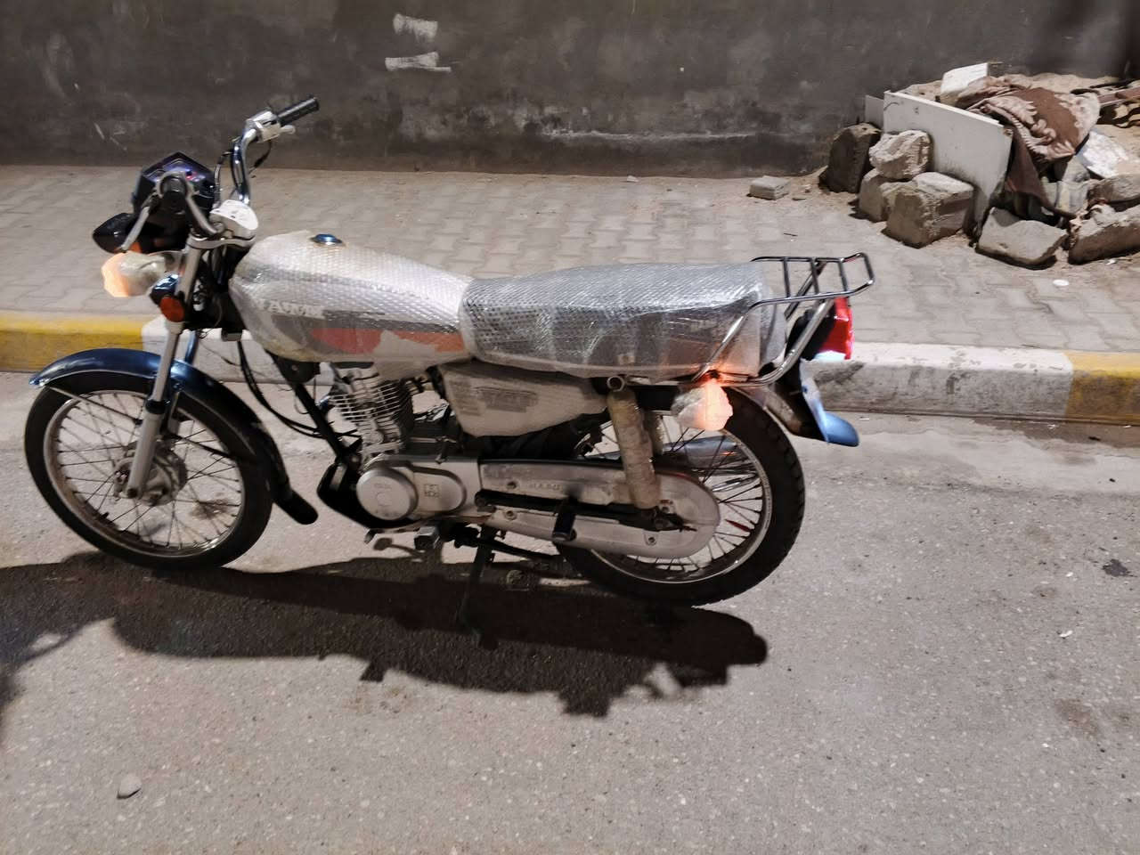 دراجة للبيع نامه 
أوراق اصولي 
مديل 21 
مكينه ما مفتوحه 
شراي يراسلني 
رقمي ***********
