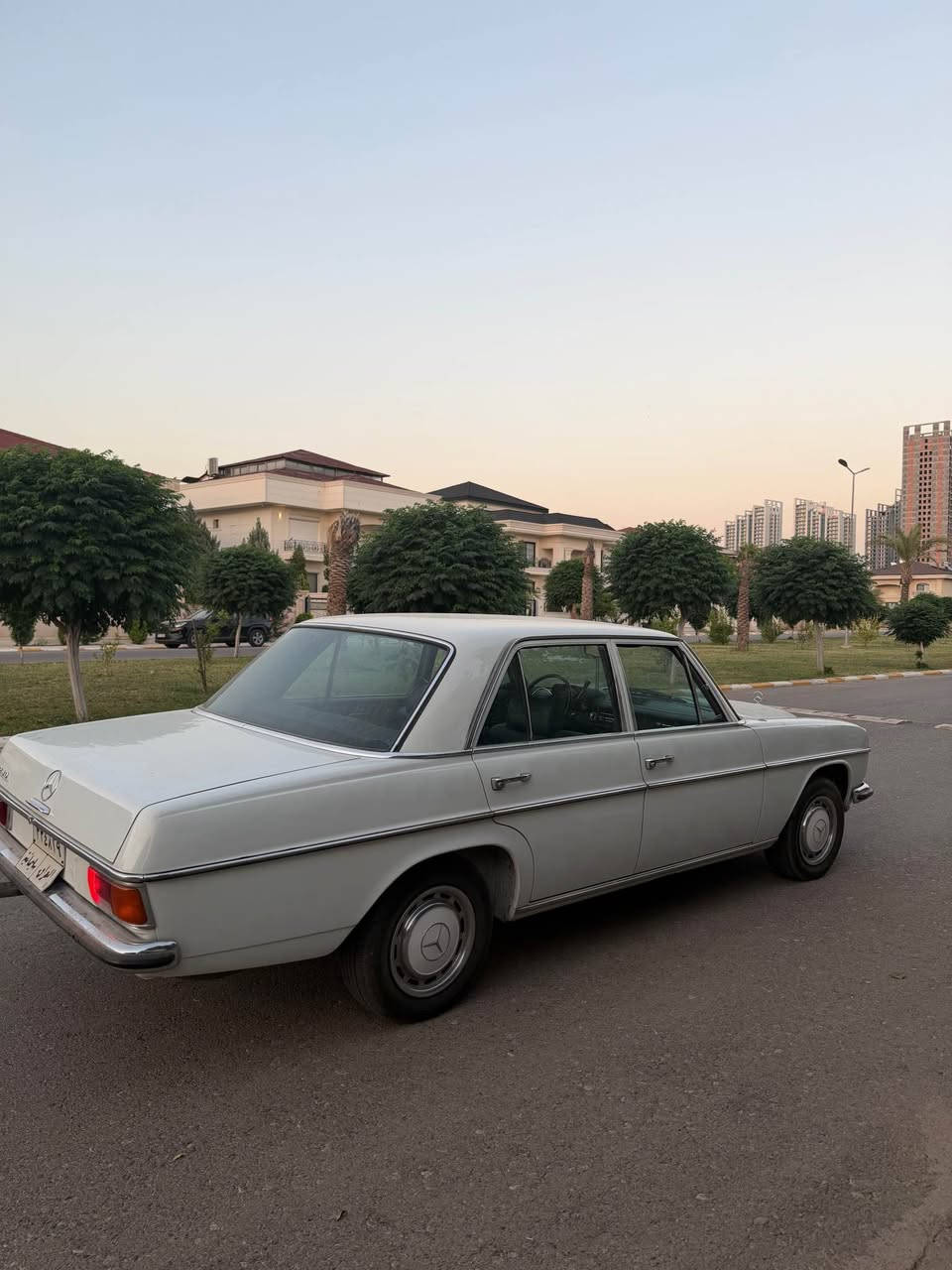 E230 موديل ١٩٦٩
كلاسيك كلش نضيف
گير محرك تبريد بشرط 
سعر ١١٠$ بي مجال 
*********** أربيل, العراق
