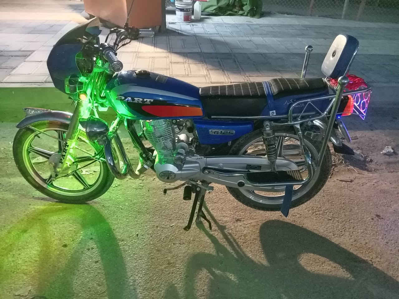 سلام عليكم دراجه بارت كلك كلك بس اتكفله من لسرقه برغي مامفتوح بيه موديل 24 طالعه ب25 دراجه جديده شوفت عينك بعدهي شركه السعر 850فقل***********
