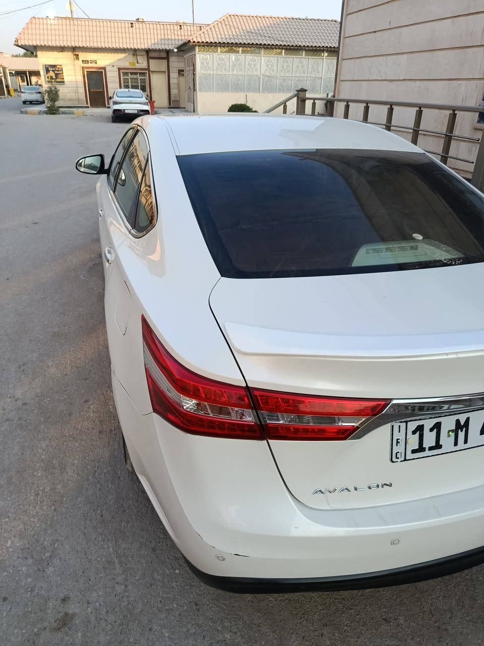 تويوتا افالون موديل 2014 خليجي السيارة رقم بغداد سنوية جديدة تحويل ثاني يوم مكينة 6  سلندر العنوان البصرة بيها اربع قطع صبغ رش اثر شخوط وبارد بجاملغ الامامي للاستفسار *********** ماشية 179 الف
