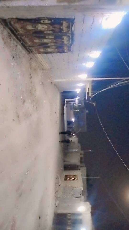 الدار للبيع زراعي المساحه 350العنوان المهيديه مقابل مجمع الشموخ السكني شارع مقابل تانكي المجمع بناء جديد طابوق وسكف كونكريت رباط ارظي شغل درجه اولى غرفتين كبار وصاله ومطبخ حار وبارد وديوانيه وصحيات داخليه وخارجيه وحديقه كبيره نقص ارظيه وستاره الشارع عرضه 10ماي وكهرباء ومجاري ونت ظوئي السعر خاص *********** ناصرية, ذي قار
