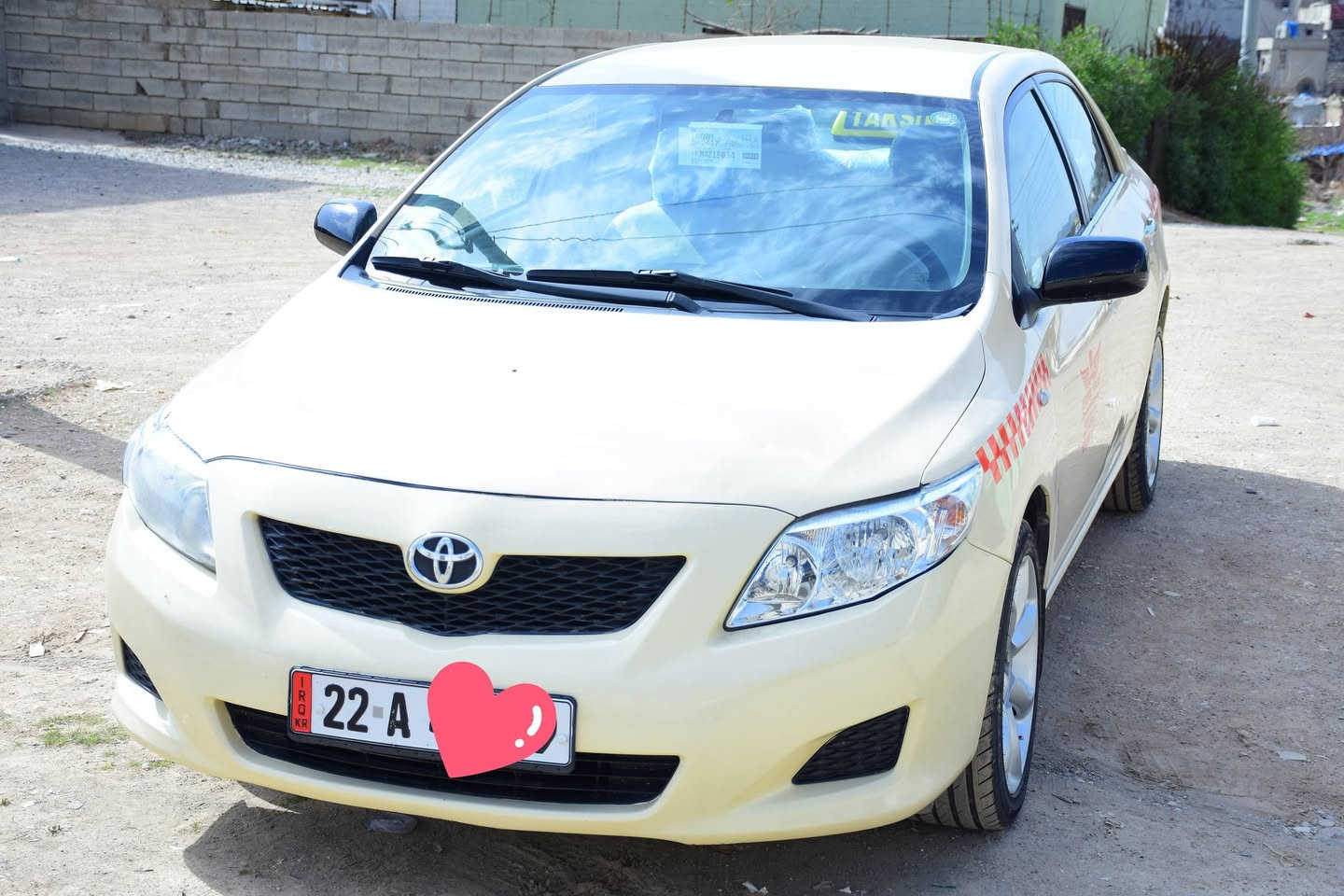 سەیارەی بیکاشۆی تەکسی بۆ فرۆشتن مۆدێل 2010 یە ، کەمێکی پشتی هەیە ، پێشوەی کن پاتریەکەی کەمێکی هەیە ، دوو چامڵغی پێشی ڕەشە ، بۆنیتەکەی قوڵانجێک بۆیاغە ، مەکینە بیلادە ، هەزە و ڕەقەم و سەنەوەی نوێیە ، هەر چوار تایەی نوێیە ، هیچ تەقە و ڕەقەی نیە ، گێر عادیە
نرخ : 125گەڵا
شوێن : کۆیە 
ژمارەی موبایل ***********
