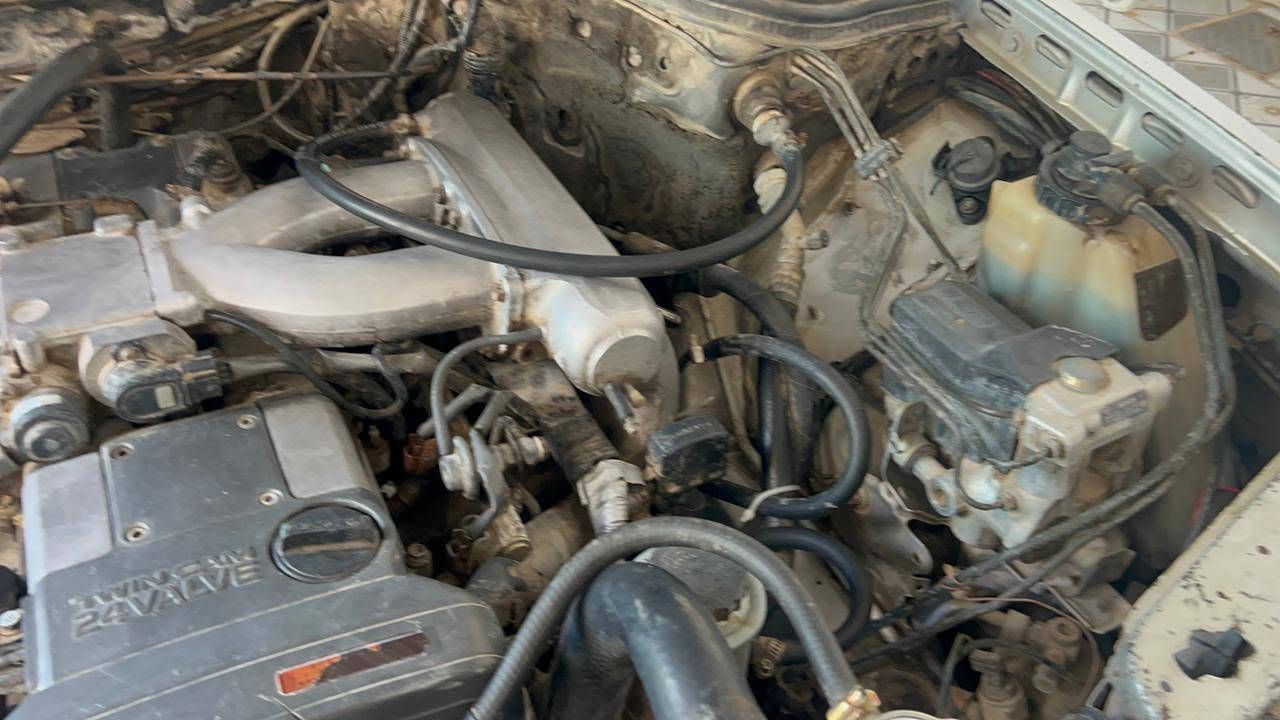 مارسدس دب مديل 94 مكينه بطه 2500 رقم شمالي السنويه لغايه 2028 تخم تاير باتري جديد صدر جديد السياره بيه جراد مكان سياره مندلي السعر 58 وبيه مجال رقم صاحب السياره ***********
