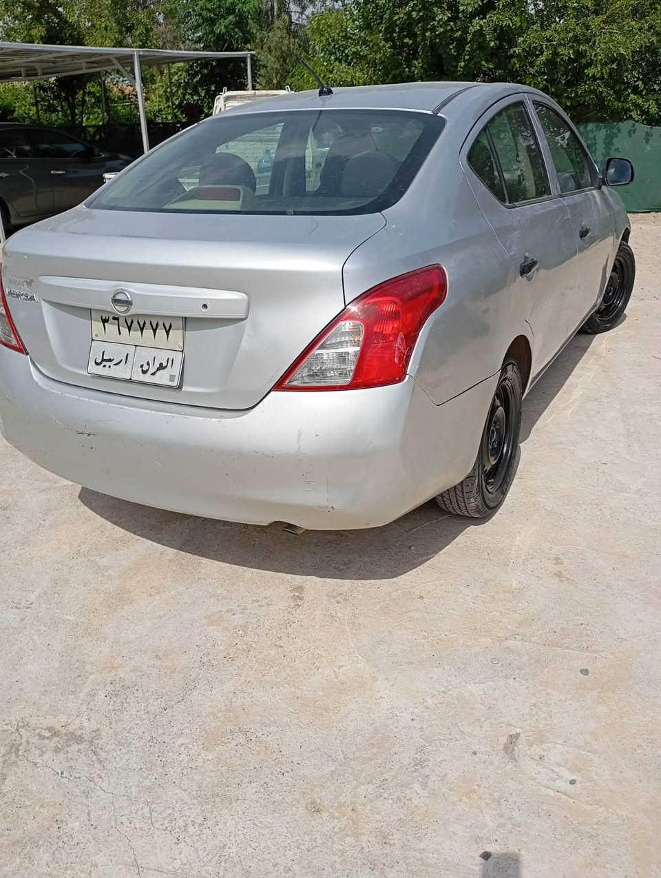 نيسان فيرسه مؤديل ٢٠١٢ گير مه كينه به شرت گير توماتيم 
٢پارجي هه يه بؤنيت جاملخي پشته وه بئ ژورئ بؤزانيري زيتر ***********$٧١معماله يكي كه م أربيل, العراق
