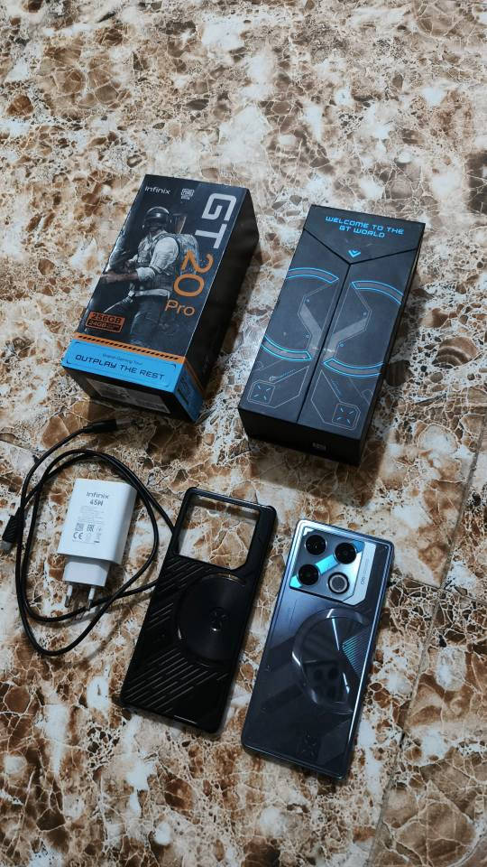 سلام عليكم اخوان جهاز جيتي 20 برو جهاز نضيف ومكفول من كلشي ملحقاته كامله شاحنه وكفر وكارتونه ولزكه حمايه جهاز كامل من كلشي وبوبجي 120 فريم
السعر 270 وبي مجال
مكاني بصره معقل 
رقمي *********** البصرة, العراق
