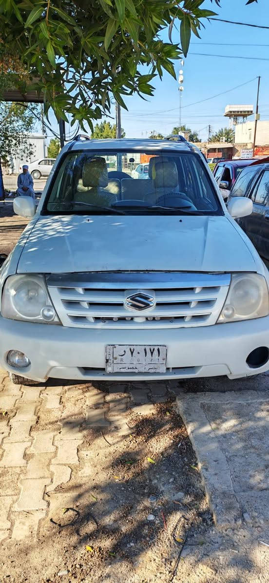 سلام عليكم سياره ساسوكي للبيع موديل 2005 رقم بصره محوره كير ومكينه ففيتي سياره جاهزه العنوان ميسان المجر الكبير الشراي يتصل 
*********** الشراي يتصل على الهاتف
