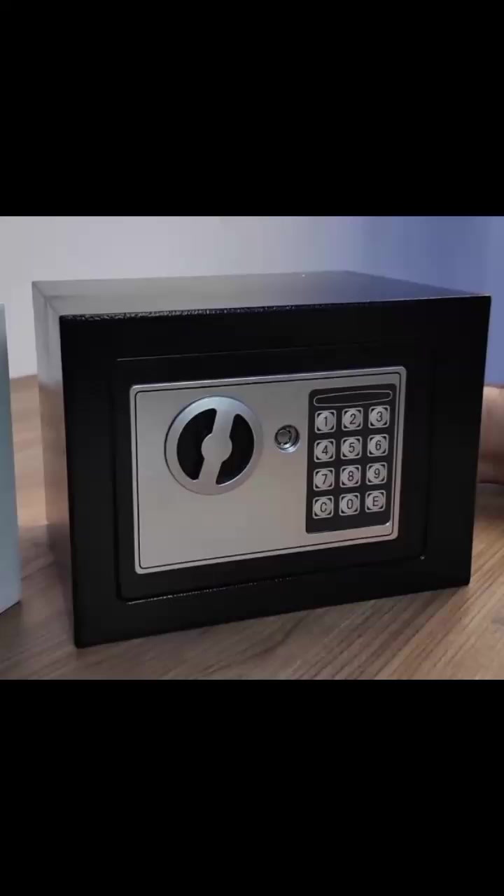 قاصة رقمية 

وزن 3 كيلوات 

ابعاد طول 17 عرض 23 إرتفاع 17


**إذا كنت صاحب هذا الإعلان وتريد حذفه لأي سبب، رجاءا أرسل رسالة إلى الدعم الفني**