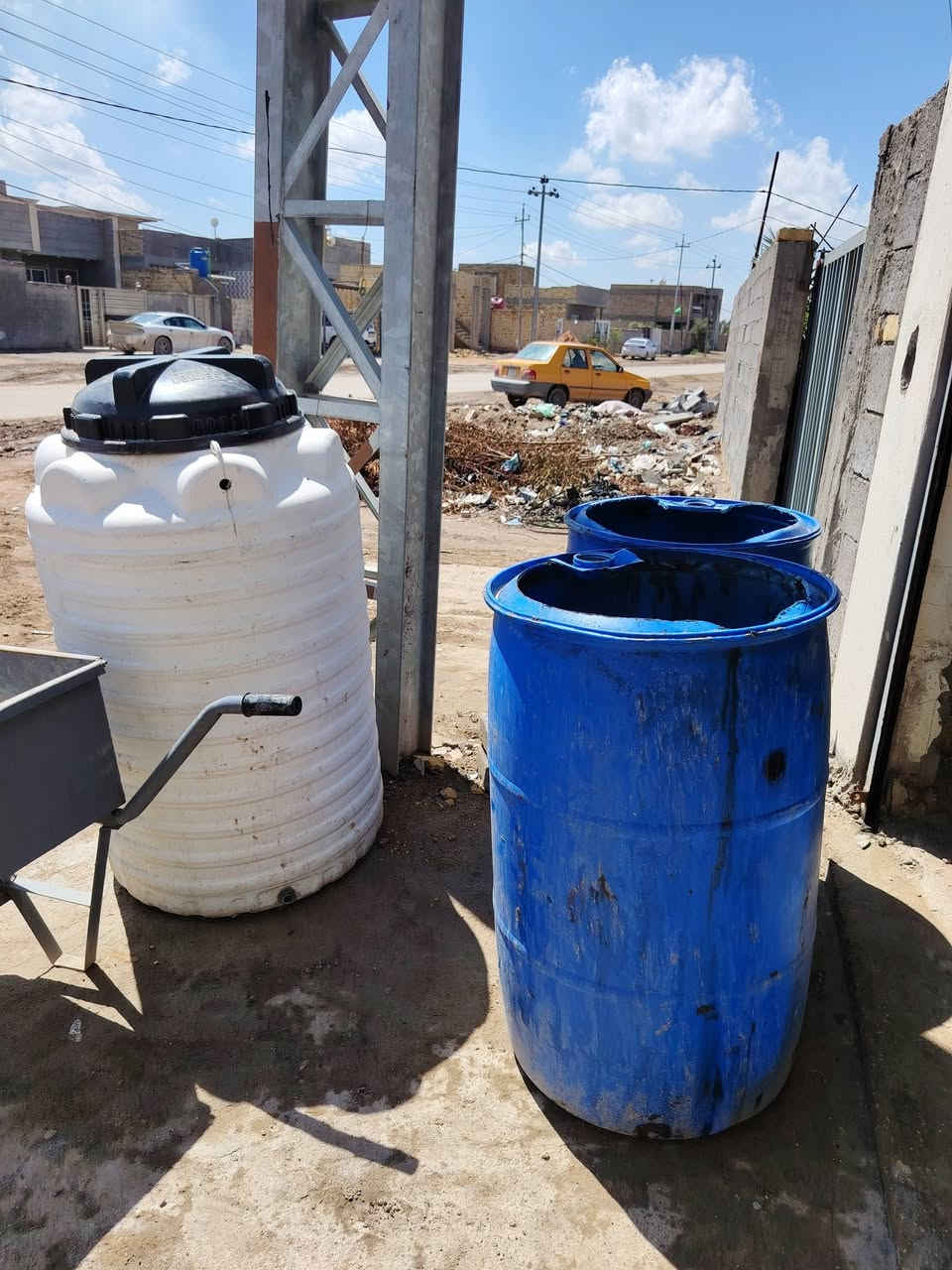 محل انشائيه كامل للبيع ماكو مفرد فقط محل كامل محل متكامل مابي اي نقص
يحتوي على
مبردات 
تانكيات
سكله 
غراض كهربائيه كله اصلي 
شنو تريد موجود مابي اي نقص 
مكان ديوانيه سنيه سياحي 
للأستفسار الاتصال على الرقم


**إذا كنت صاحب هذا الإعلان وتريد حذفه لأي سبب، رجاءا أرسل رسالة إلى الدعم الفني**