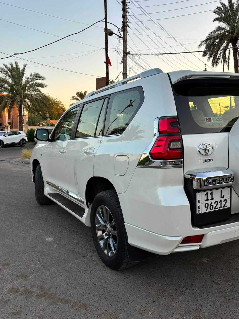 برادو 2020 vx كاميرا وحدة ماشية 104 ألف 
شركه ساز 

سعر 38500 الف دولار  3دفاتر و80 
مكان السياره سيديه 
*********** بغداد, العراق
