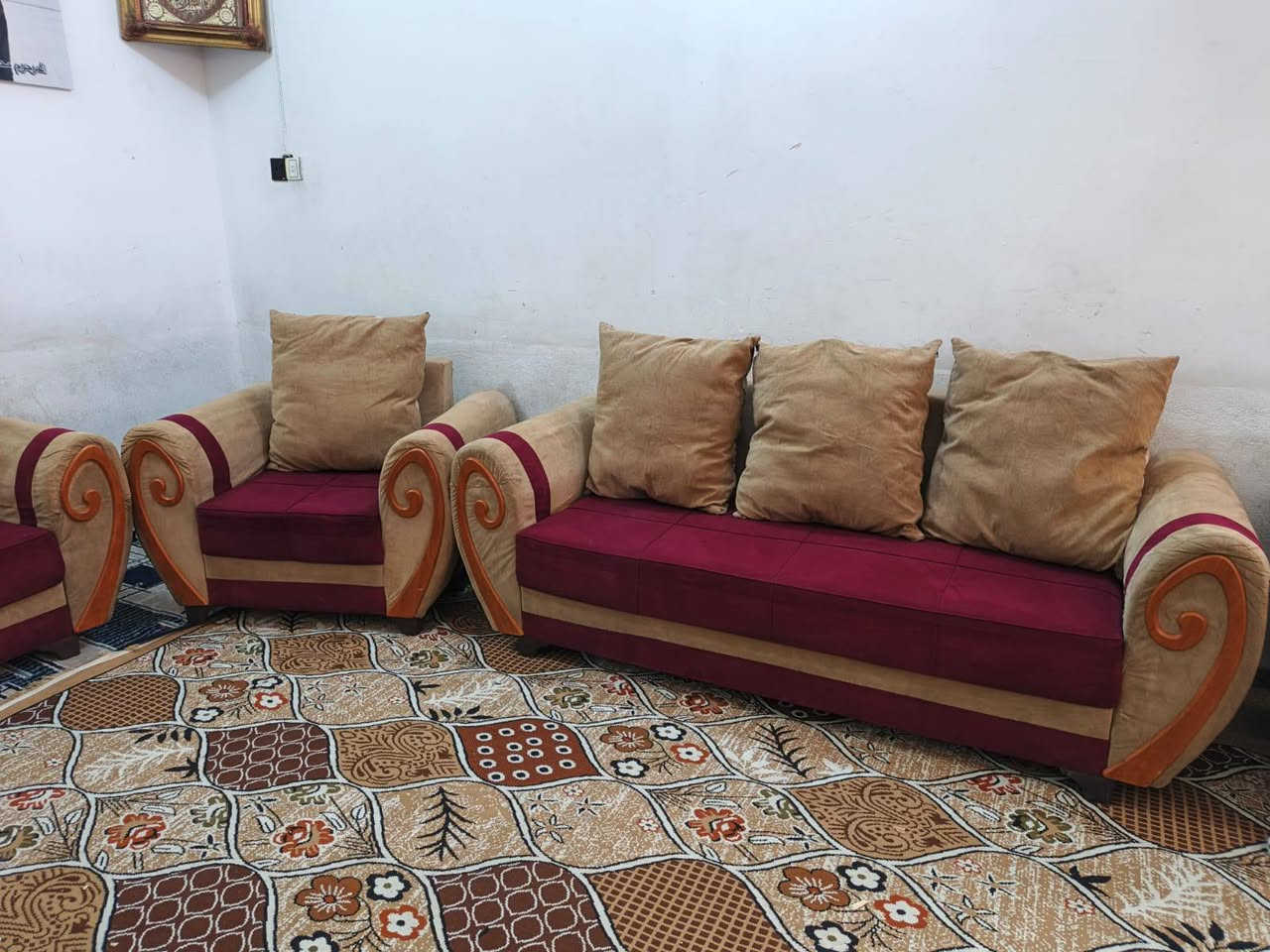 تخم 9مقاعد تسكام وقوي ثكيل تكمه جديد كلش اي ضررمابي نضيف جد شرط النظافه سعره 190يوجد توصيل داخل كربلاء ***********
