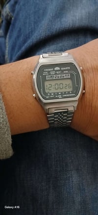 ساعه أوريِنت • يابان