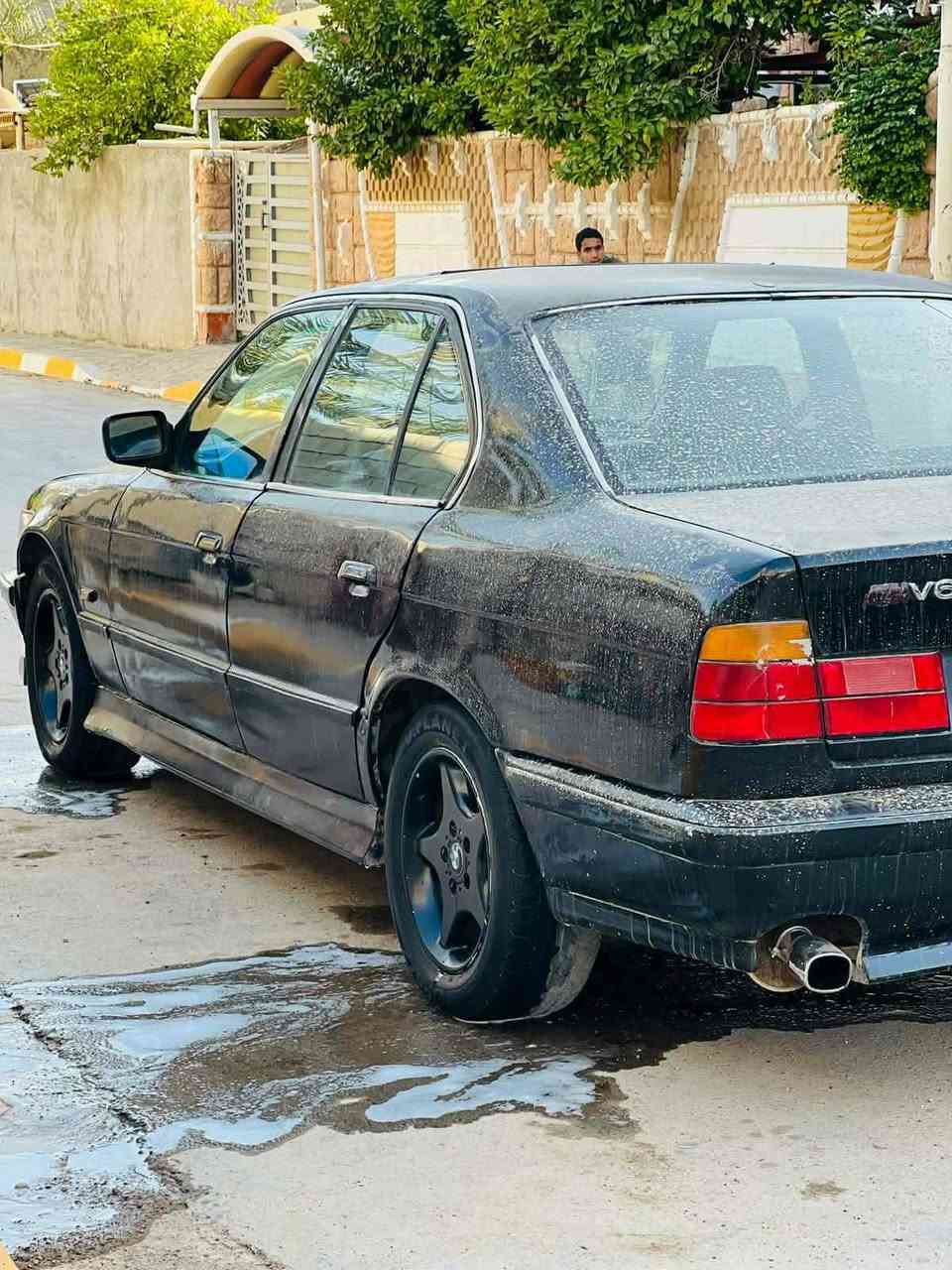 السلام عليكم بيئم موديل 93 مكينه وكير بشرط صدر امامي خلفي جدد مكينه محور بطه 6000 رقم انبار مشروع وطني لاضربه ولاكلبه السياره كفاله السعر 40 بيها مجال قليل *********** العنوان ديالئ بعقوبه المفرك

