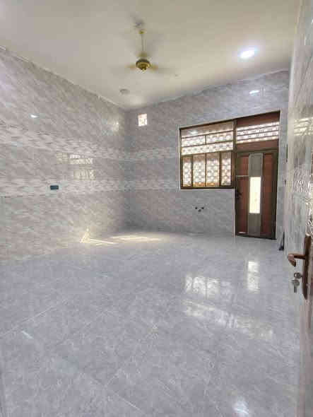 تحية حب وأحترام لكل ألمشاهدين 🌹
اللاستفسار : ***********

توفر دار سكن🏭
موقع راقي كلش مرتب
تستلم بيتك جاهز عند المكاتبه مباشرتاا

مساحة البيت 160م
ط شقل رفت ورباطات وشقل درجه أولى👍
بيت مرتب  ونضام راقي

شارع 12 متر
جميع لخدمات متوفره 
محتويات كل بيت ⬇️
كراج + دوانيه + صاله +
مطبخ + غرف نوم 2 +
مناور + صحيات خارجي داخلي

أخذ بيت حلامك قبل لاينباع 💦
نوع العقار : طابو زراعي بأسم عراقي تتكاتب وي أبو طابو مباشرةً 💯

العنوان : البصره أبي لخصيب
طريق سيد حامد قرب مدينة ألاندلس موقع كلش مرتب وقريب على شارع سيد حامد رئيسي

كل هاذ جمال وترتيب
بسعر : 90 💲مليون وبي مجال للشراي 🔷

اللاستفسار : ***********
