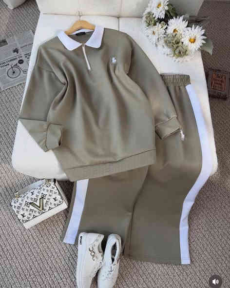 ⁨ سوت سعر 25 الف 
خامه اسفنجيه فول كوالتي 
قياس 38.40.42.44.46
متوفر كل درجات الالوان 
للحجز السريع رقم وعنوان وقياس 
هاتف ***********⁩
