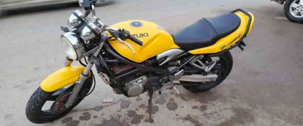 سلام عليكم دراجه بانده البيع محرك 400 كرستال محرك قبق احمردراجه رمبه كفاله عامه فصله طرب مكانى بغداد  رقم ***********  سعر تصل وتدلل
