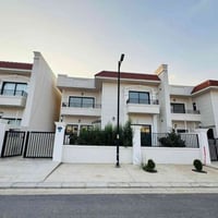 فيلا اشتي ڤلج • ٢٥٠م • ٤ غرف