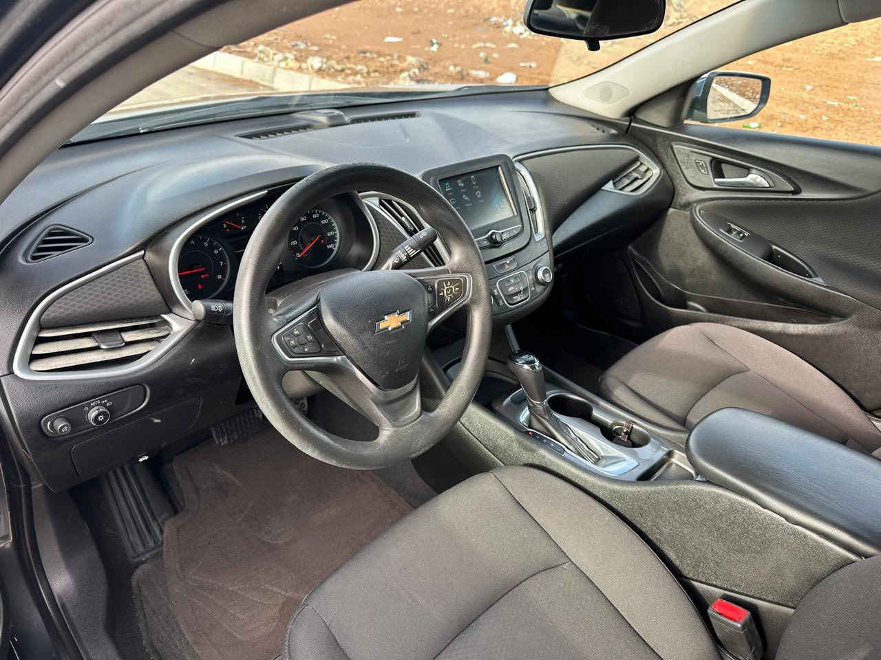 ماليبو ٢٠١٨
فئة ls
شاشه + كاميرا
5بصمات
حره 
تحكم ستيرن 
تدفئه نعمه وتبريد + كشنات
محرك 1.5 تيربو 
حادث جاملغ وربع بونيد
١٣٦،٠٠٠ كم ماشي
مكان اربيل
السعر  ١٠٥ ورقة
وتساب 
***********
