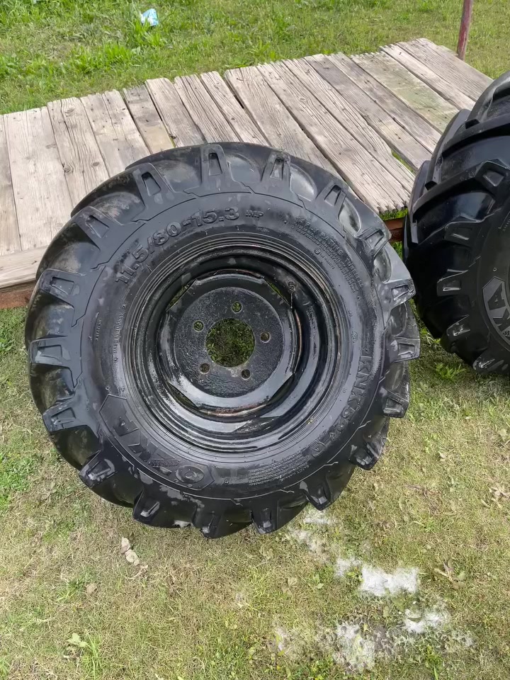 الحله ناحية النيل
يالله 
للبيع تايرات مع وياله مال حاصوده حجم 15 جدد مستخدمات شي قليل نوع تركي للستفسار ***********
