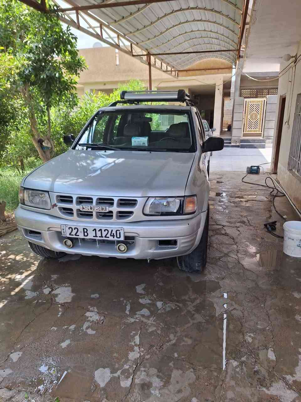 موديل ٢٠٠٠ بدون صبغ فقط البنيد مرشوش كير مكينة تبريد دفع رباعي كله شرط وكالة عامة باسمي محرك ٣٢٠٠ السعر ٦٣وبيه مجال قليل رقم ***********
