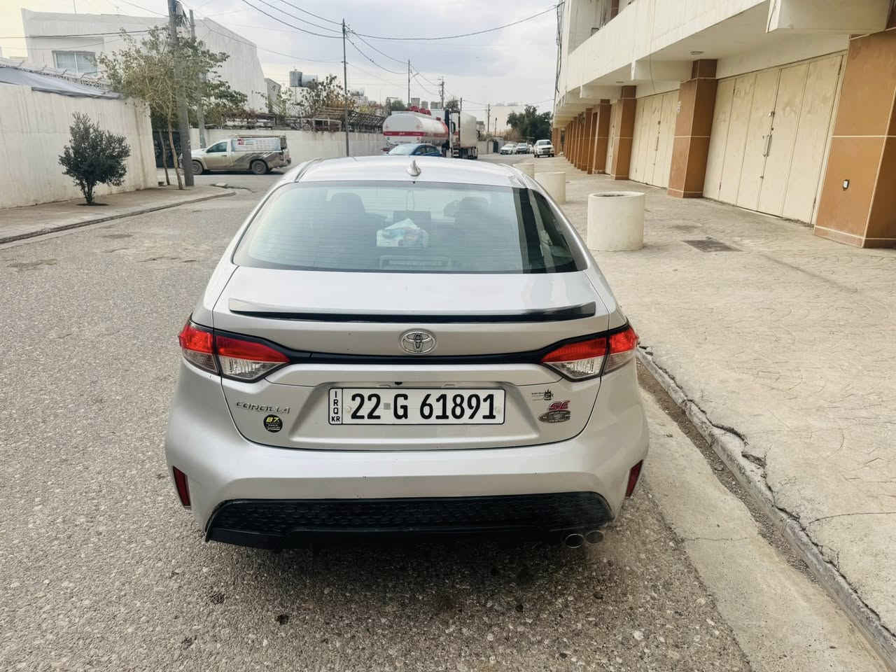 السلام عليكم للبيع كورلا موديل 2020 رقم اربيل مواصفات se 
المحرك 20 اللون سلفر الضرر داخله من الخارج كلين بس طلع بيها بابين كلير فقط ماشية 66الف
السعر 135 وبيها مجال مكينة وكير خير من الله

اتصال ***********
